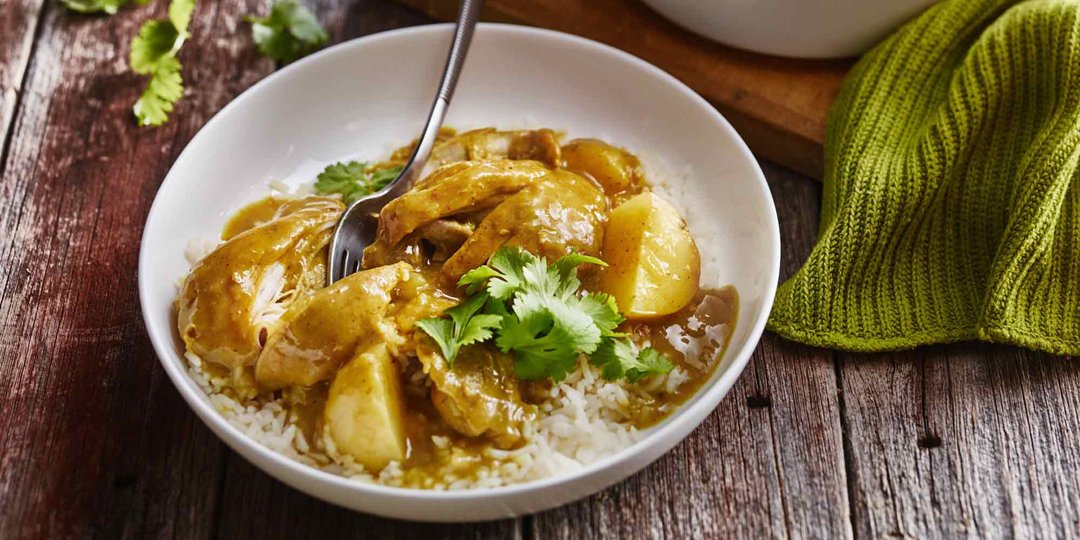 Κοτόπουλο curry με πατατούλες  - Images