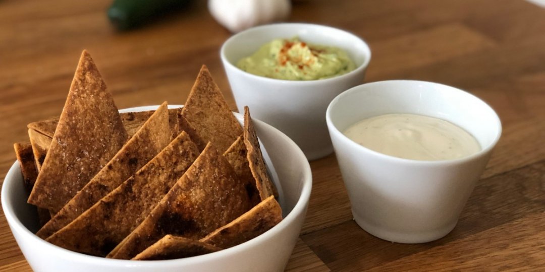 Σπιτικά nachos με 2 υπέροχα vegan dips - Images