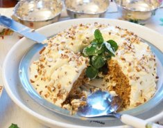 Καρυδόπιτα με επικάλυψη Arla φρέσκου τυριού κρέμα - Images
