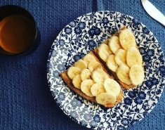 Toast με μπανάνα και μέλι  - Images