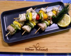 Μαριναρισμένο σουβλάκι ξιφία Blue Island με λαχανικά - Images