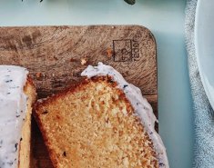 Κέικ βανίλιας με επικάλυψη από τυρί κρέμα με φρέσκα μύρτιλα - Images
