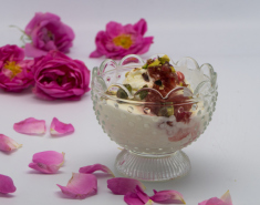 Παγωτό μαστίχα με Γλυκό Τριαντάφυλλο Αγρού (Π.Γ.Ε.) - Images