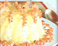 Γαρίδες με πιλάφι και ζεστή σάλτσα - Images