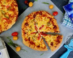 Ελαφριά πίτσα φτιαγμένη με προϊόντα Lidl - Images