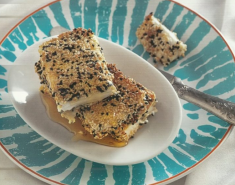 Φέτα σαγανάκι με μέλι και σουσάμι - Images