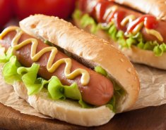Hot dog γαλοπούλας με ψωμί ολικής αλέσεως  - Images